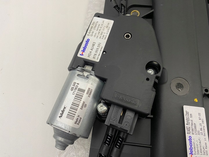 фото №10, Audi a5 8t люк ролета двигатель 8t8877041e