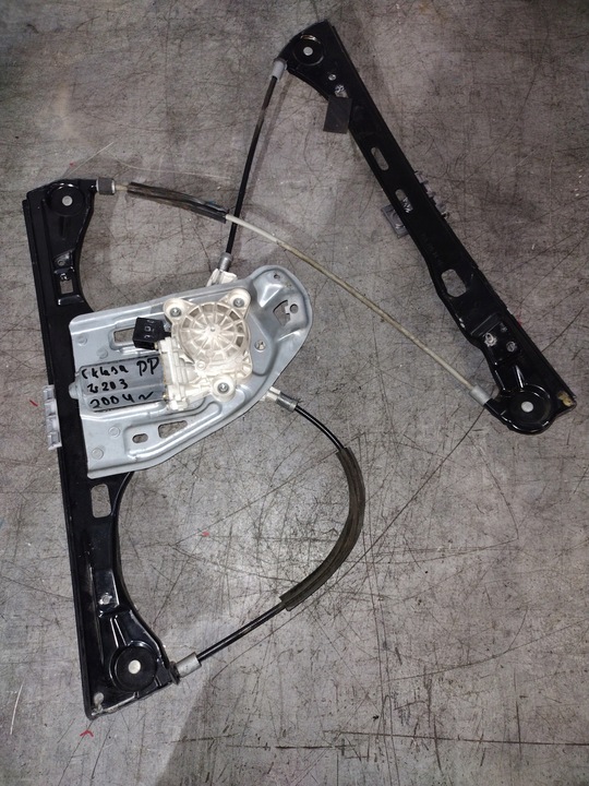 фото №1, Механизм стёкла правые перед mercedes w203 c класс