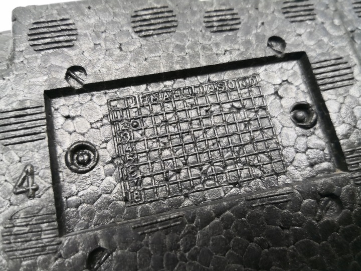 фото №8, Пена абсорбер audi q3 8u0 8u 11-15 перед