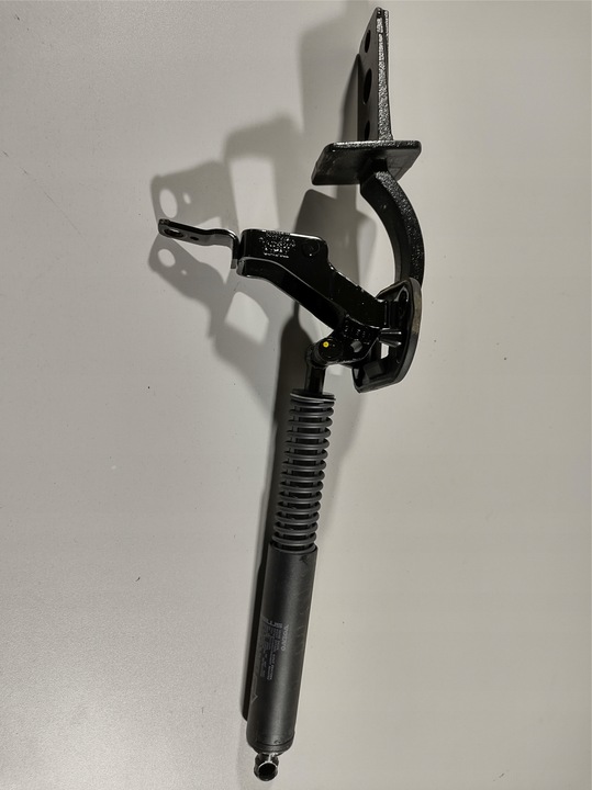 фото №8, Volvo v70 15r- петля крышки багажника правые