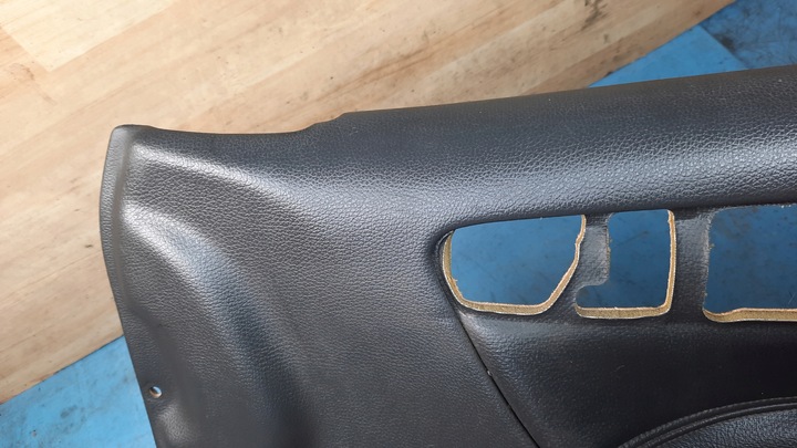 фото №12, Оббивка двері праві перед volvo s60 v70 ii 00-04