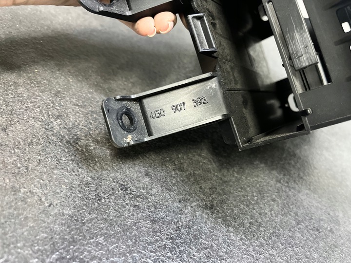 фото №5, Тримач кріплення контролера audi a6 c7 4g0907392