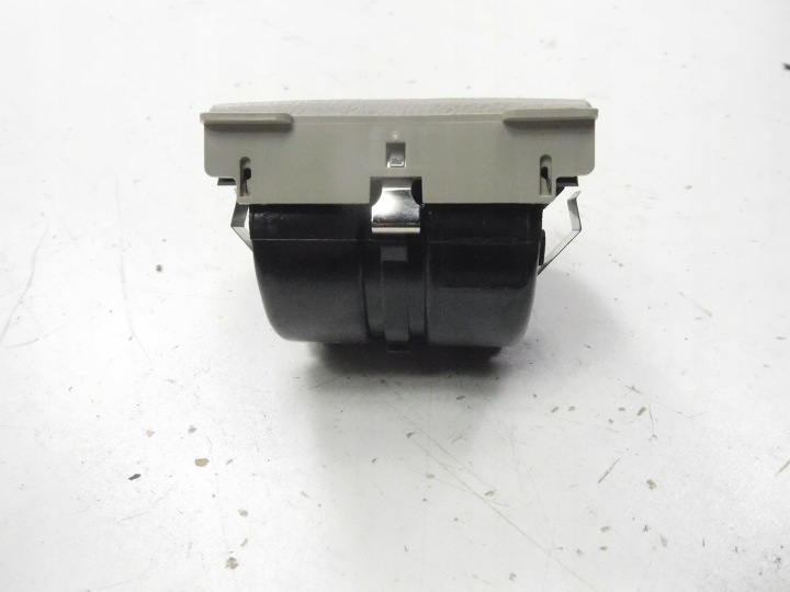 фото №7, Пепельница vw golf iii зад 1h0857962b
