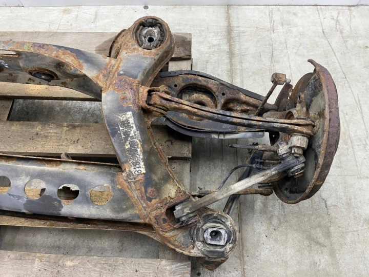 фото №14, Балка подвески mercedes w210 универсал 95-02r. комплектная задняя ось тележка