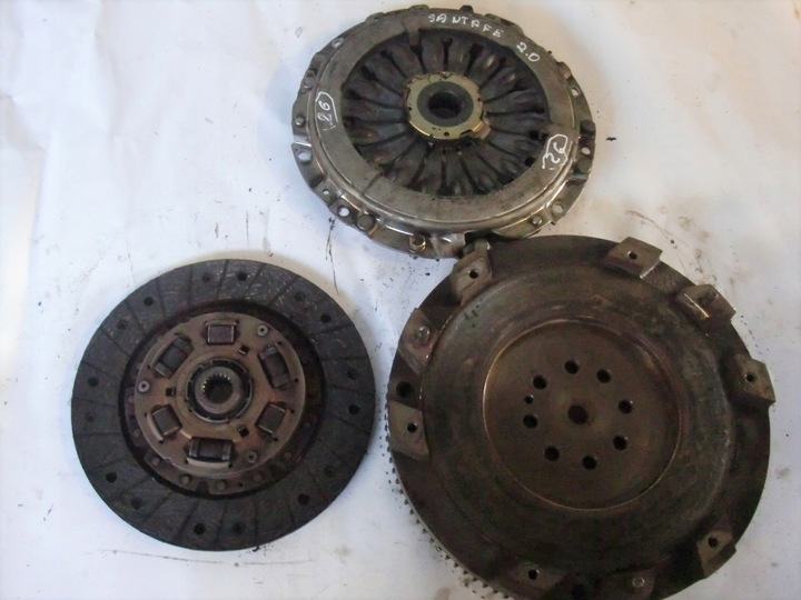 фото №1, Hyundai santa fe 2.0crdi колесо маховики сцепление 26