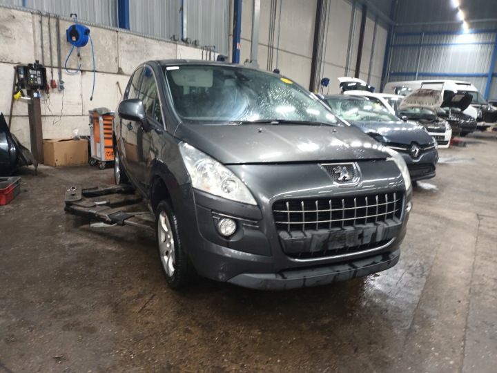 фото №11, Peugeot 3008 i 0u/hu 2013 - 2016 бампер передній dv6c 9hd