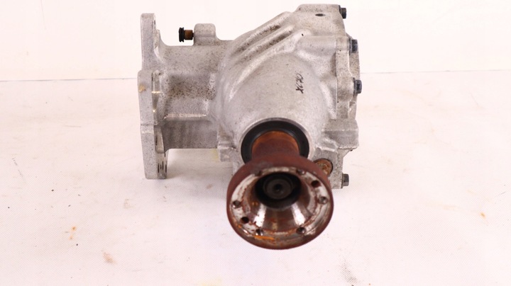 фото №1, Volvo xc70 2.4 d5 редуктор перед 30700016