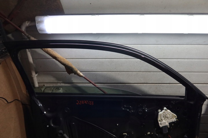 фото №13, Двері лівий перед audi a1 8x