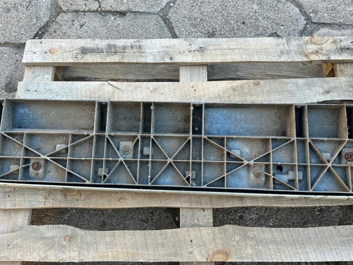 фото №8, Cadillac escalade 02-06r градус progowy порог правый оригинал oem