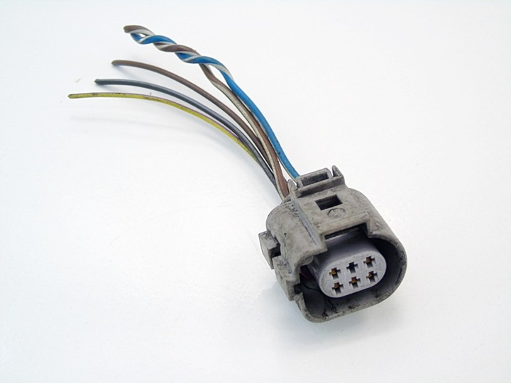 фото №1, Штекер роз'єм 2.0 tdi octavia golf a3 altea toura