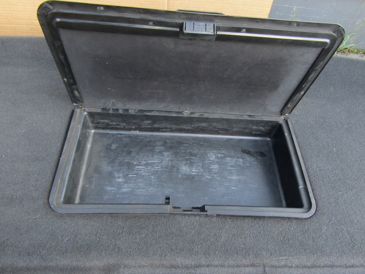 фото №10, 7 mercedes w124 sedan полиця задня чорна