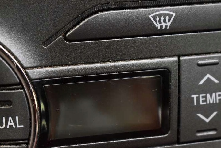 фото №11, Панель керування повітропровід клімат 55900-02221 toyota auris 1 i 06-09