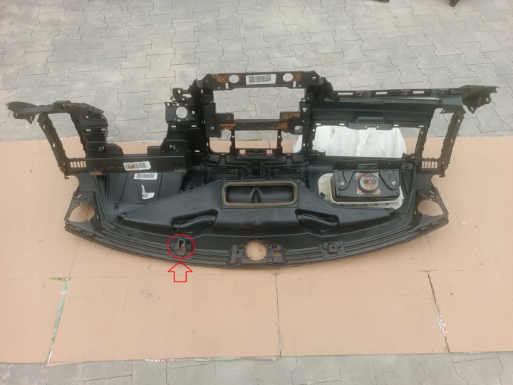 фото №13, Dodge ram iv 09- торпедо роздавальна шкіра 2304291-xdb usa
