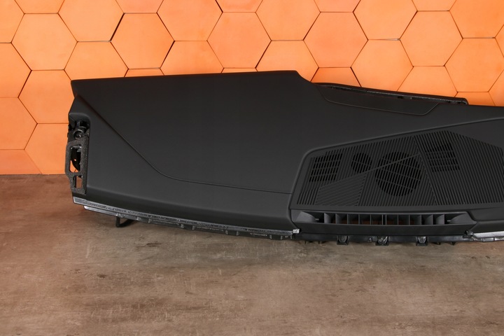 фото №9, Bmw 5 g60 g61 оригинальная панель раздаточная консоль чёрная head up