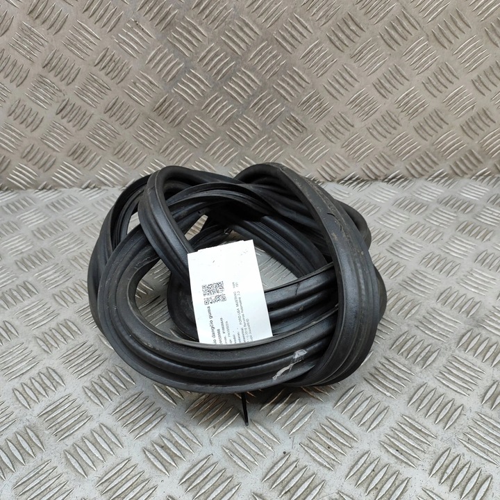 фото №5, Ford mustang vi 2016 резиновая прокладка багажника заднего / na кузов