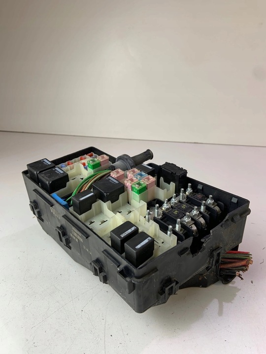 фото №5, Коробка запобіжників volvo v40 v50