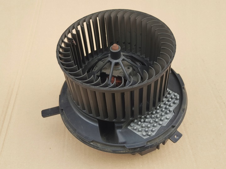 фото №11, Повітродувка повітропровід + резистор / audi a3 8p vw golf v seat leon ii / справна