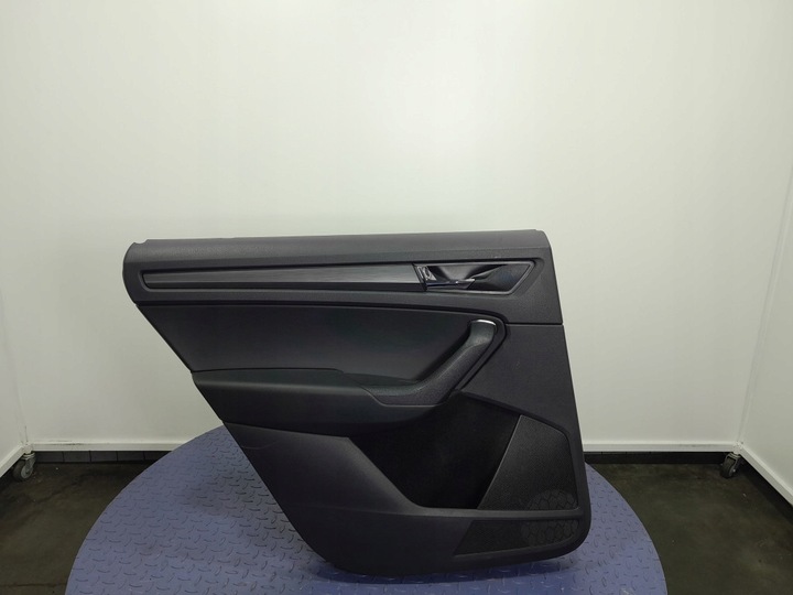 фото №1, Skoda kodiaq i 16- обивка дверь зад левая