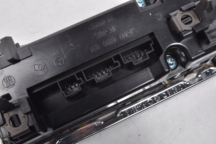 фото №12, Mercedes w209 панель переключателей a2096890031