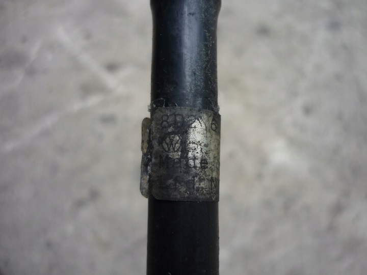 фото №7, Шланг вакуум passat b5 1.8 adr 8d2611931j