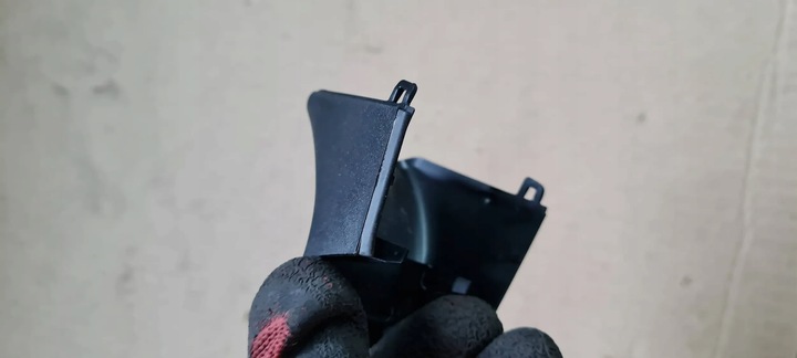 фото №5, Q3 83a накладка защита зеркало заднего вида 8w0858937