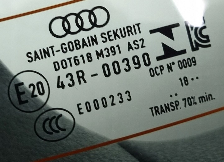 фото №11, Кришка багажника задня audi e-tron 4ke lv5s