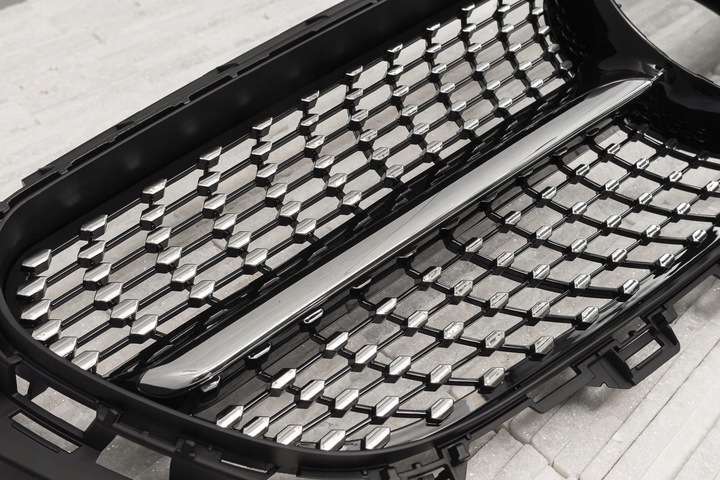 фото №6, Mercedes e-class w213 2016-2020 передний фейслифтинг решётка радиатора diamond чёрный