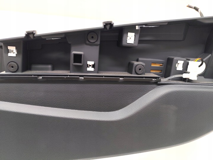 фото №7, Audi a4 b9 туннель средний подлокотник кожа led 8w1863241d