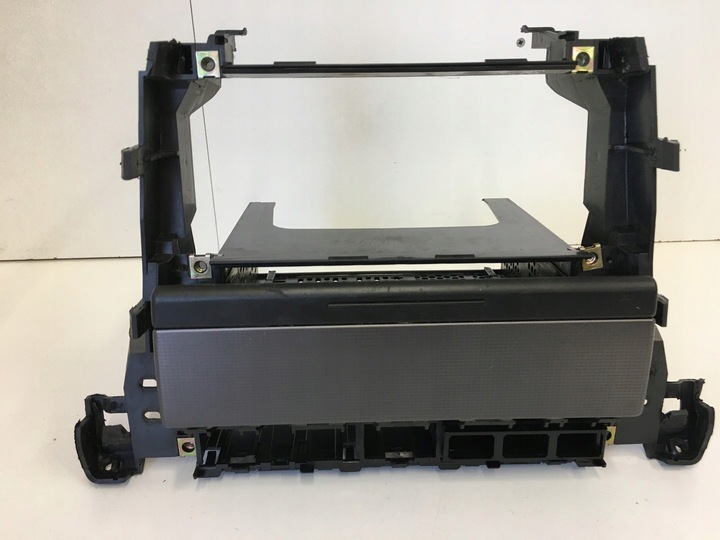 фото №14, Audi a6 c5 рамка корзина радио рестайлинг 4b0858005c