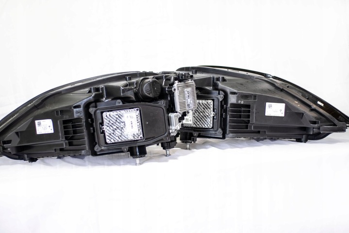 фото №7, Porsche cayenne 9y0 9y3 2024 комплект лампи передні / комплект