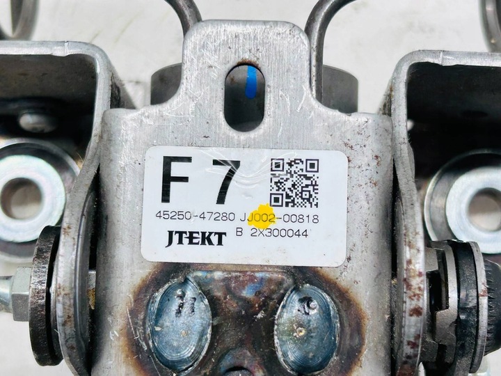 фото №5, Prius plus + штифт колонки кермового 45250-47280