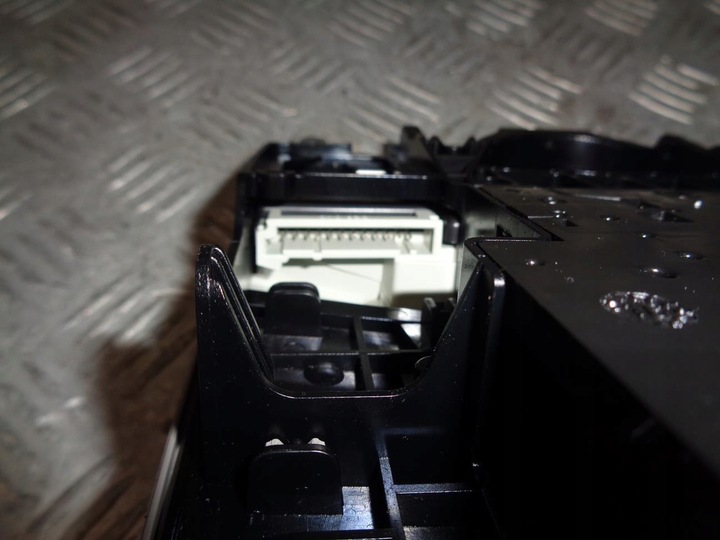 фото №7, Освещение лампа потолок кабины bmw 3 f30 f31