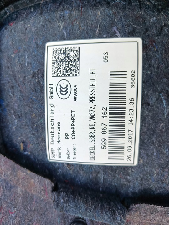 фото №7, Обивка боковина багажника правый зад задний vw golf 7 vii универсал