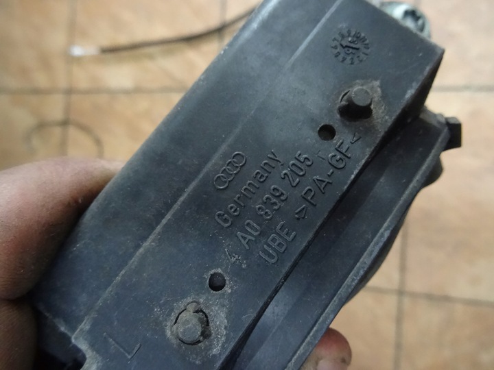 фото №6, Audi a4 b5 1.6b 98' ручка левый зад