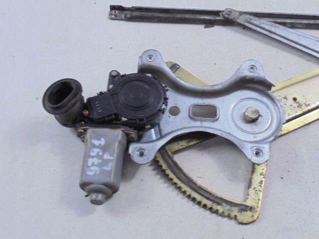 фото №7, Toyota verso 1 01-04 механизм стёкла левые перед 062040-1530 85720-13030