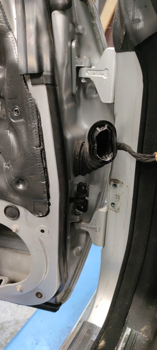 фото №15, Mercedes w219 двері задні ліві cls 775