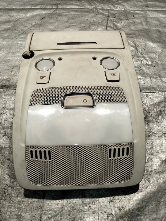 фото №7, Audi a4 b8 2007-2015 лампа потолок 8t0947135b