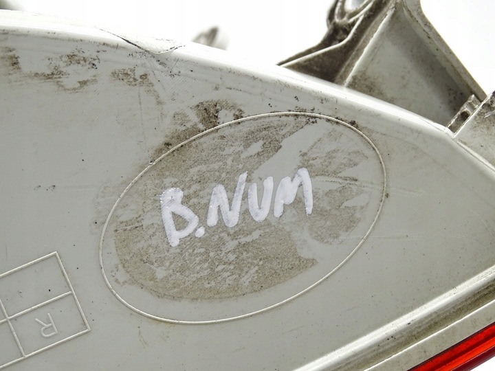 фото №8, Лампа правый зад правая задняя skoda octavia iii 5e lb 5e5945112