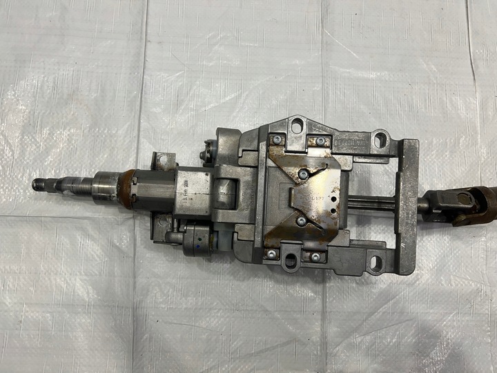 фото №4, Maserati granturismo колонка кермова