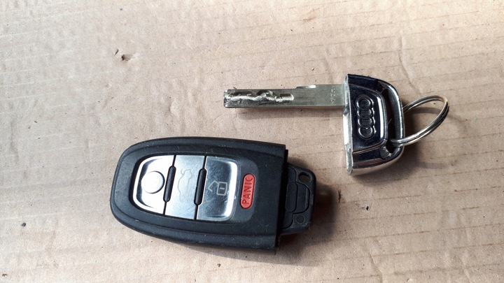 фото №11, S4 b8 рестайлинг a4 ключ keyless 8k0959754bb usa s5