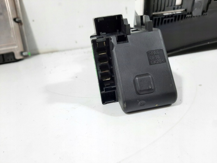 фото №14, Mercedes w210 e270 cdi універсал рестайлінг 01r блок керування двигуном (ecu) комплект a6121531279