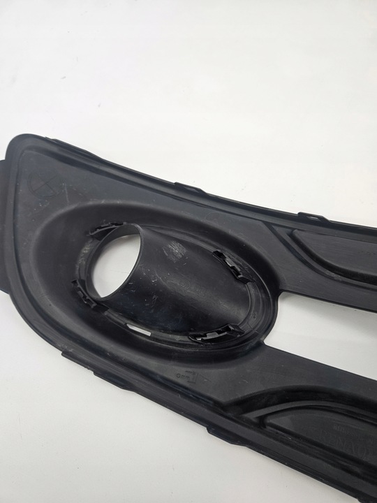 фото №12, Renault megane iii 3 рестайлінг 2013 - 2016 решітка бампера перед лівий 261a32193r