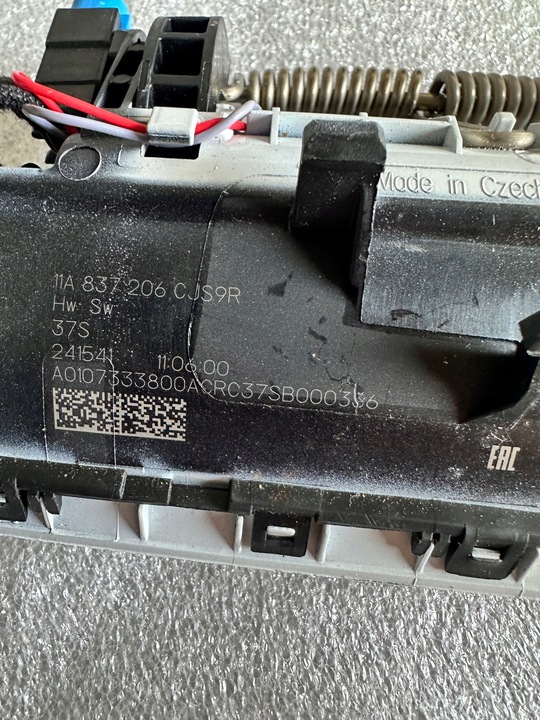 фото №3, Vw id.4 ручка наружная дверь правые перед 11a837210....