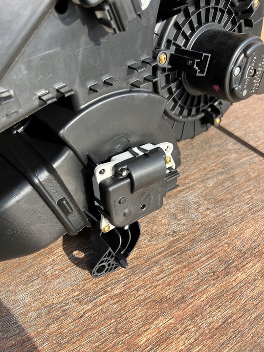 фото №5, Jeep commander 5-10r xk 3.0 отопитель зад p5116936ad