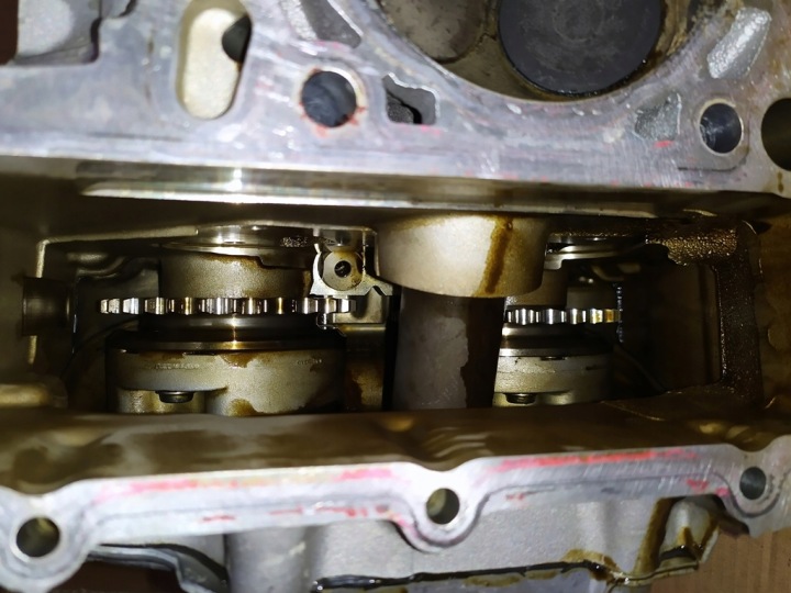 фото №11, Головка циліндрів ліва audi 4.0 tfsi 079103403p