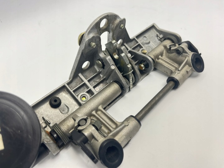 фото №10, Механизм obalania подголовник mercedes w124 sedan купе 2029700025 1248000675