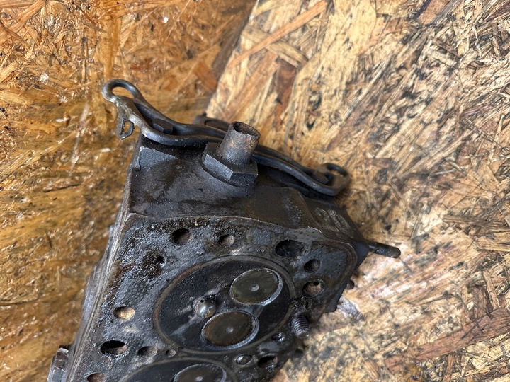 фото №7, Головка mercedes w123 2.2d 6150161901