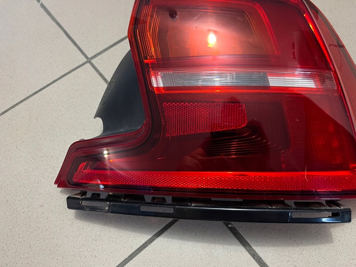 фото №10, Volvo s90 s-90 16- led лампа задня зад права
