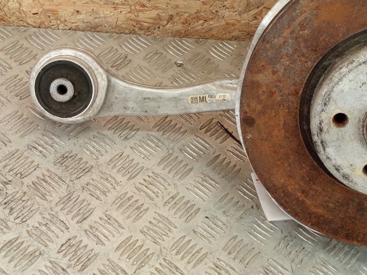 фото №13, Bmw оригинальный номер 6878609 6877143 6877145 3' g20 g21 поворотный кулак рычаг левый перед