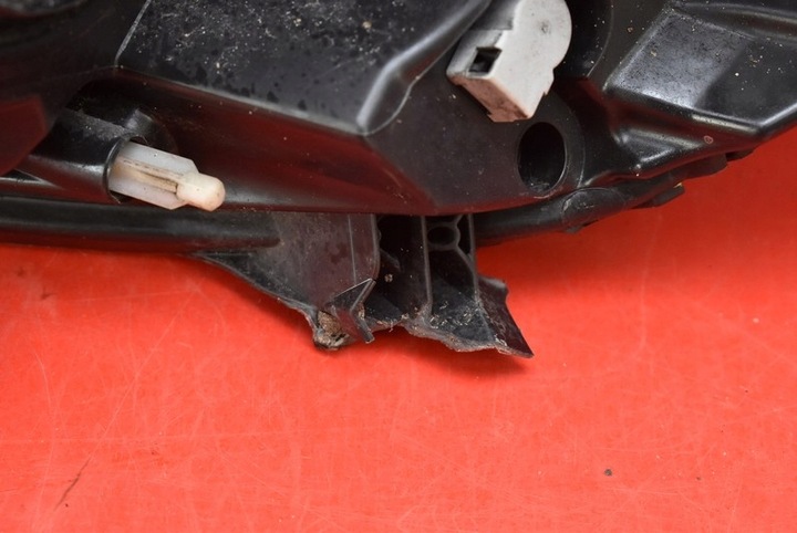 фото №11, Фара правий лампа перед uk 89902927 renault megane scenic 3 iii 09-16